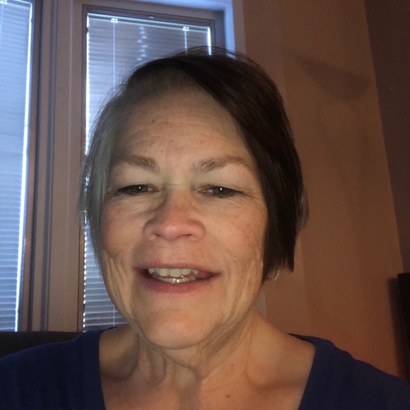 Meet your Posher, Karen - Picture 1 of 1